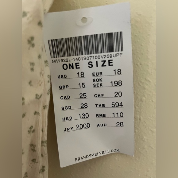 Brandy Melville Skylar Floral Eyelet Tank Top NEW - Picture 5 of 5